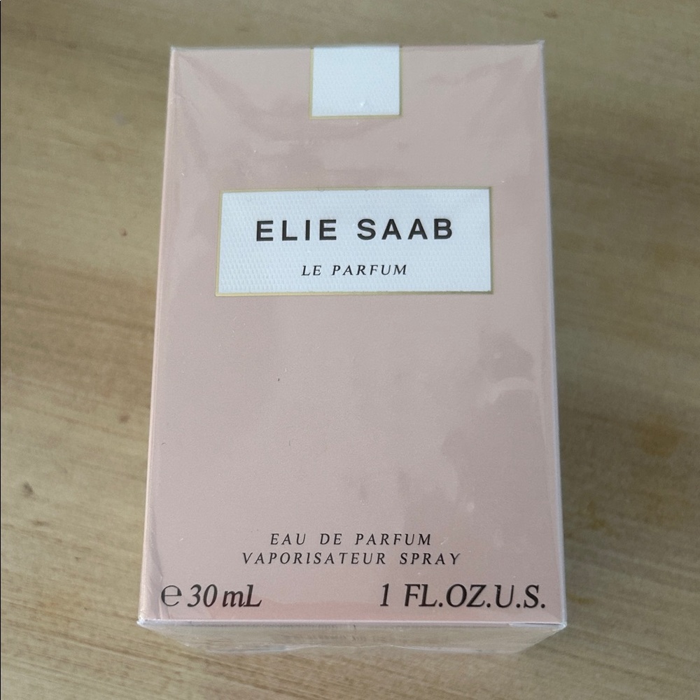 Elie Saab Le Parfum - Luxurious Pink Eau de Parfum